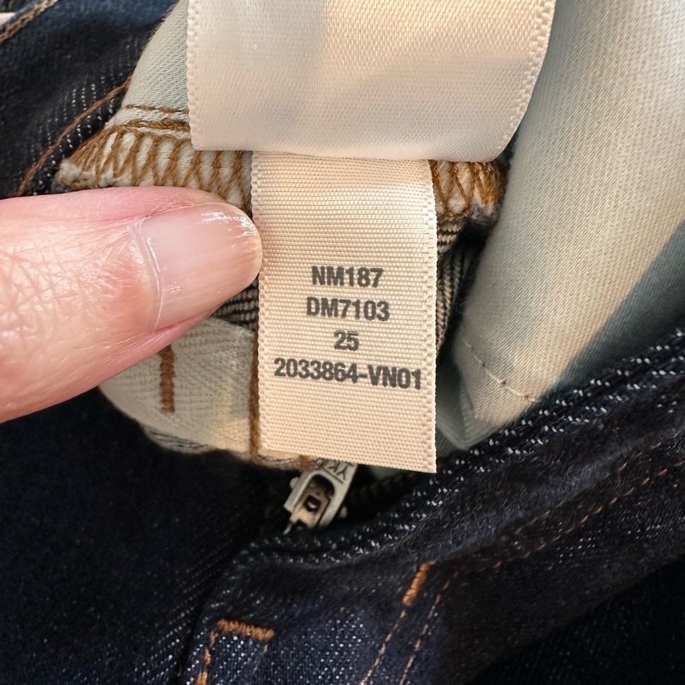 Madewell The 90’s Straight Leg Jeans in Classic Dark Indigo Wash (Size 25) - Picture 13 of 13